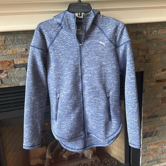 Puma Tops - NWOT Puma full zip sweatshirt with hood